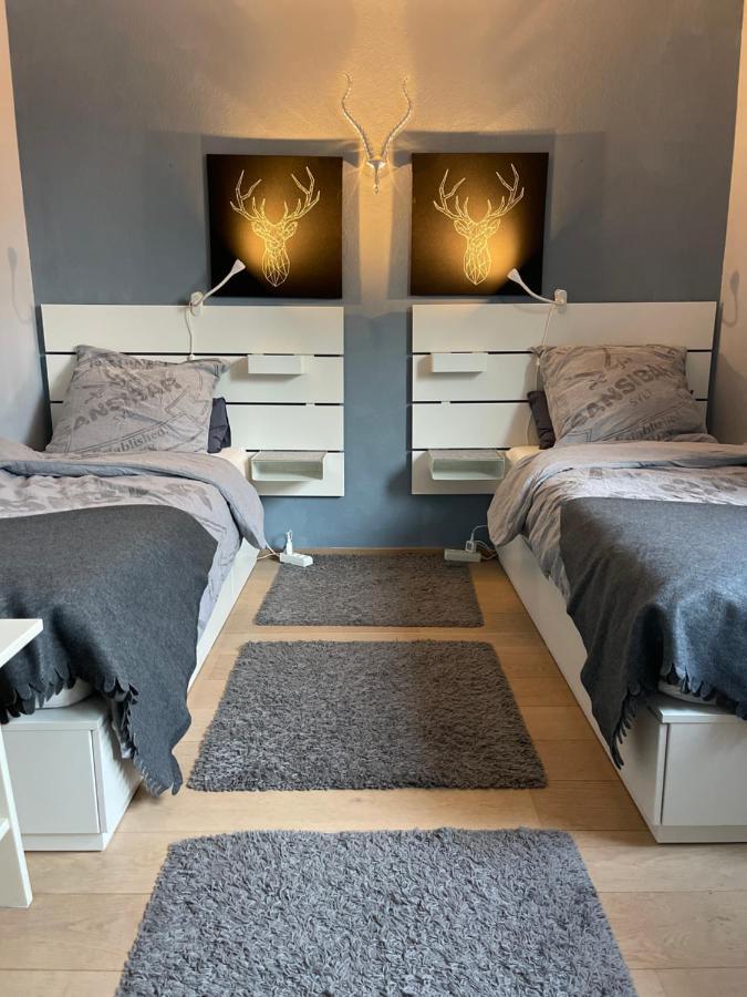 Appartment 53Qm Im Architektenhaus - 2 Schlafzimmer Mit Kueche Und Bad, Nur 2Min Von A8 - Ruhig Und Modern Irschenberg Exteriör bild