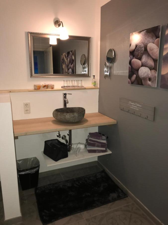 Appartment 53Qm Im Architektenhaus - 2 Schlafzimmer Mit Kueche Und Bad, Nur 2Min Von A8 - Ruhig Und Modern Irschenberg Exteriör bild